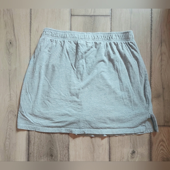 Classic Editions Heathered Grey Women's medium Skort - Picture 2 of 7
